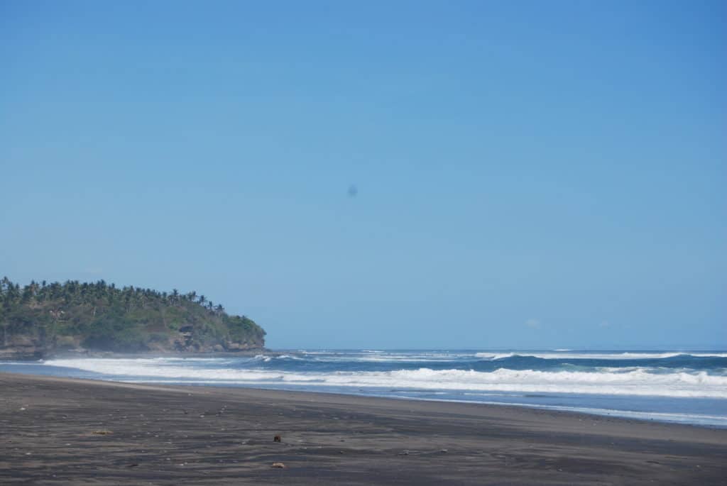 Balian beach = insight bali