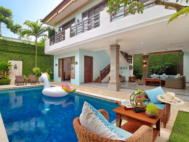 Big Swimming Pool Villa in Seminyak