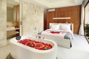 Villa with flower decorations in Legian