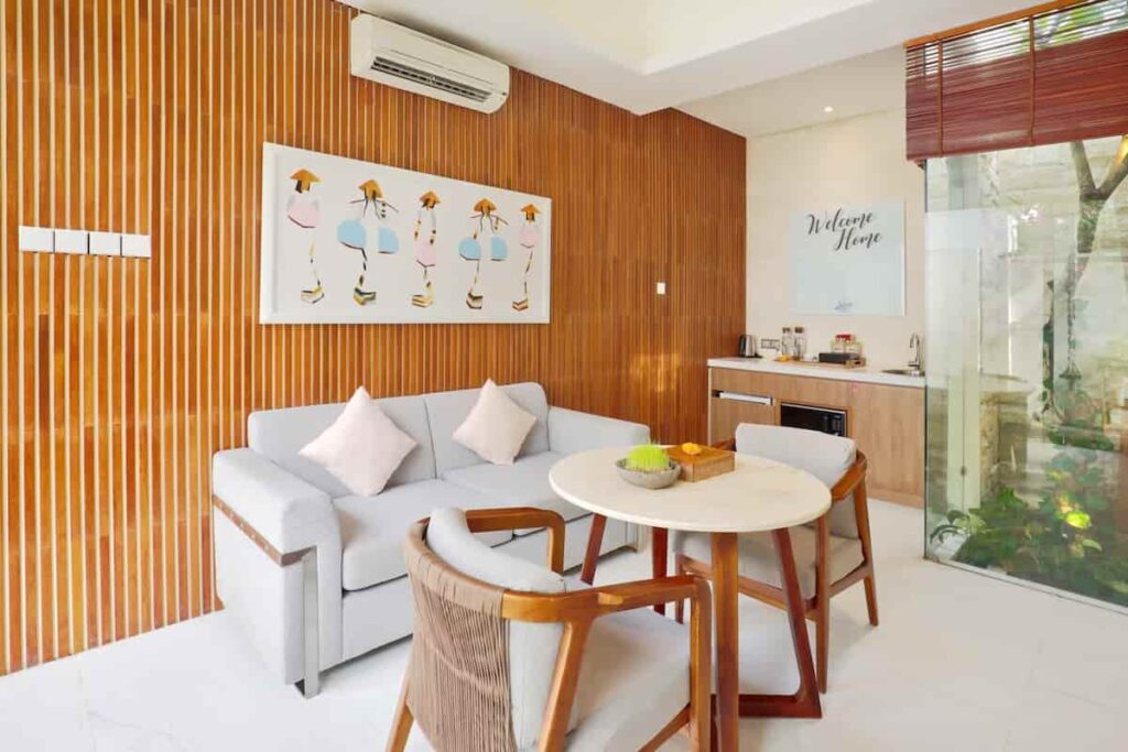 Group Stay villa in Seminyak