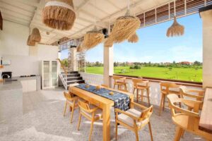 Come to This Villa in Canggu with Complete Facility