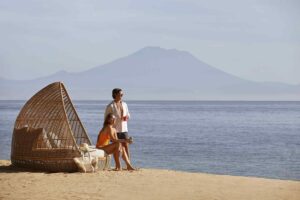 Ultimate Bali Seaside Escape: Your Beachfront Retreat!