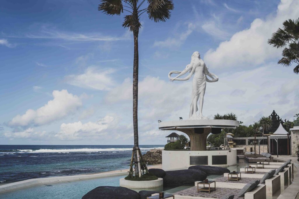 Tropical Temptation – Best Beach Club in Uluwatu