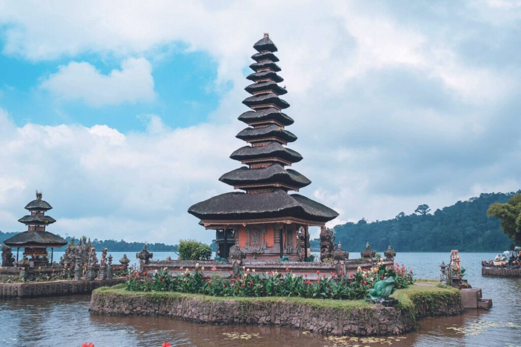 Exploring Bali’s Famous Temples A Guide to the Island’s Sacred Landmarks