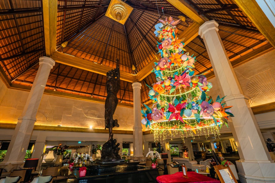 Christmas Tree Paul Robb