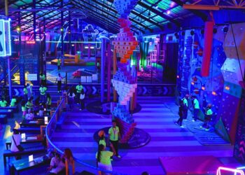 Galaxy Glow Party AeroXSpace